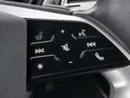 Audi Q4 Sportback e-tron 35 Launch edition 55 kWh 125kW/170PK · Panoramadak · Leder · Stoelverwarming · Apple/Android Car Play · Garantie t/m 17-10-2026 of 100000km.