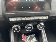 Renault Clio 1.6 E-Tech Full Hybrid 145 techno AUTOMAAT AIRCO CRUISE CONTROLE PARKEERSENSOREN APPLE CARPLAY ANDROID AUTO ZEER MOOIE AUTO DEALER ONDERHOUDEN