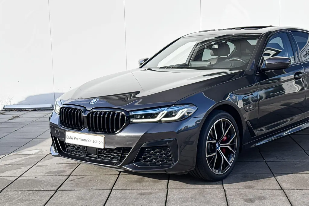 BMW 5 Serie Sedan 530e High Executive M-Sport