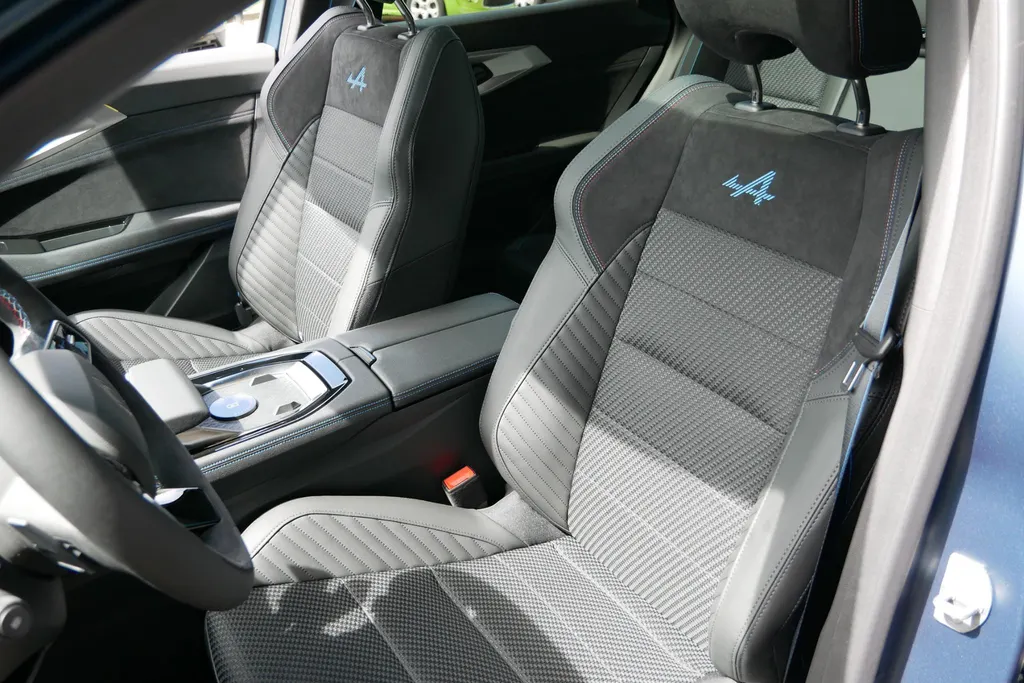Renault Austral 1.2 E-Tech full hybrid 200 esprit Alpine | €9.300 VOORRAADKORTING op=op | 5 jaar garantie | Pack Light & Sound