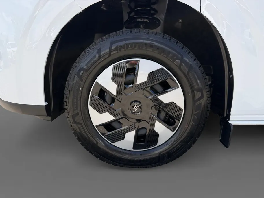 Ford E-Transit Custom 340 L2H1 Trend 71 kWh | Nieuw te Bestellen | 0,99% Financiering | 370km WLTP Rijbereik | All Weather Banden | Achteruitrijcamera| Parkeersensoren voor & achter | Cruise Control | Apple Carplay & Android Auto
