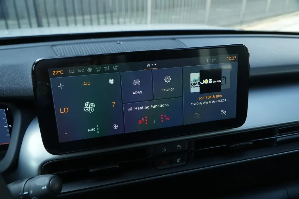 Jeep Avenger 1.2 e-Hybrid Summit | Navi | JBL | Camera | Winter | 18'