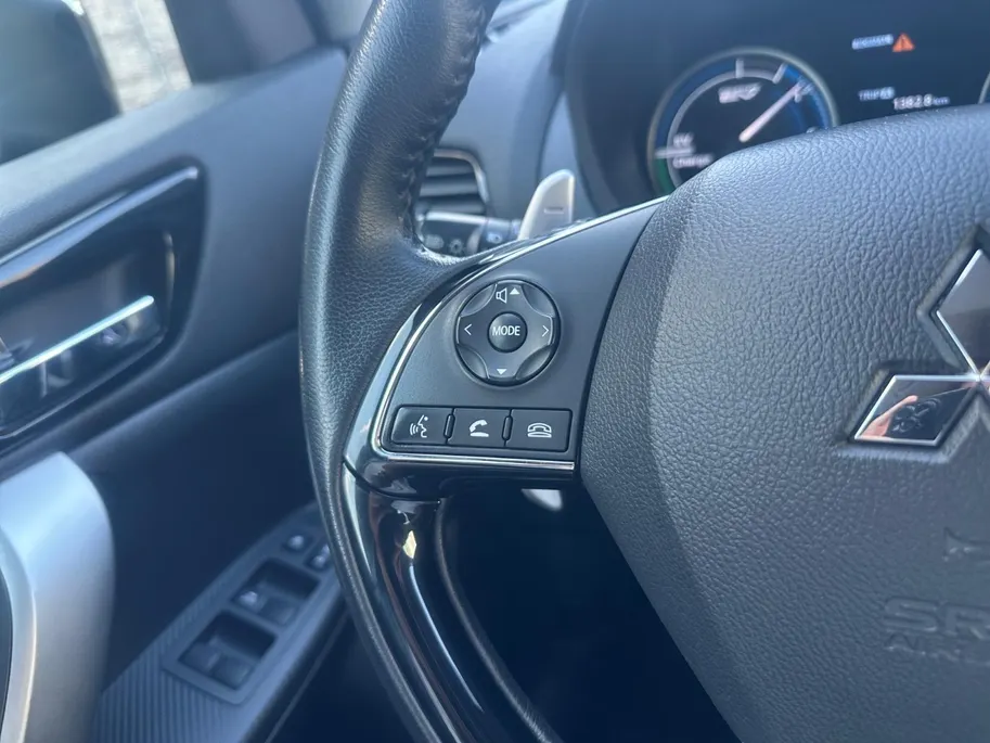 Mitsubishi Eclipse Cross 2.4 PHEV Intense | Carplay | Camera | Trekhaak | Stoel verwarming | Garantie 2031 |