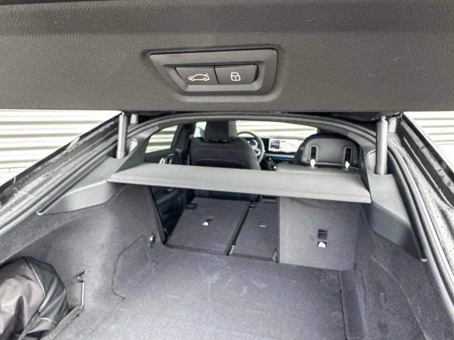 BMW i4 eDrive35
