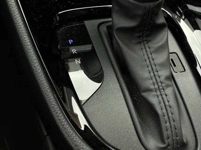 Toyota Yaris 1.5 Hybrid 115 Dynamic | Comfort Pack |