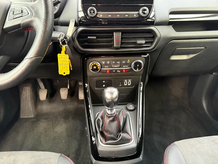 Ford EcoSport 1.0 EcoBoost ST-Line | Stoel-, Stuur- en Voorruitverwarming | Apple Carplay & Android Auto | Achteruitrijcamera | Cruise Control |