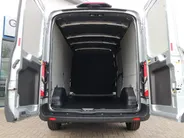 Ford Transit 350 2.0 170pk L3H2 Limited | Navi | Adaptive Cruise | Blis | Xenon | 76 KM! |
