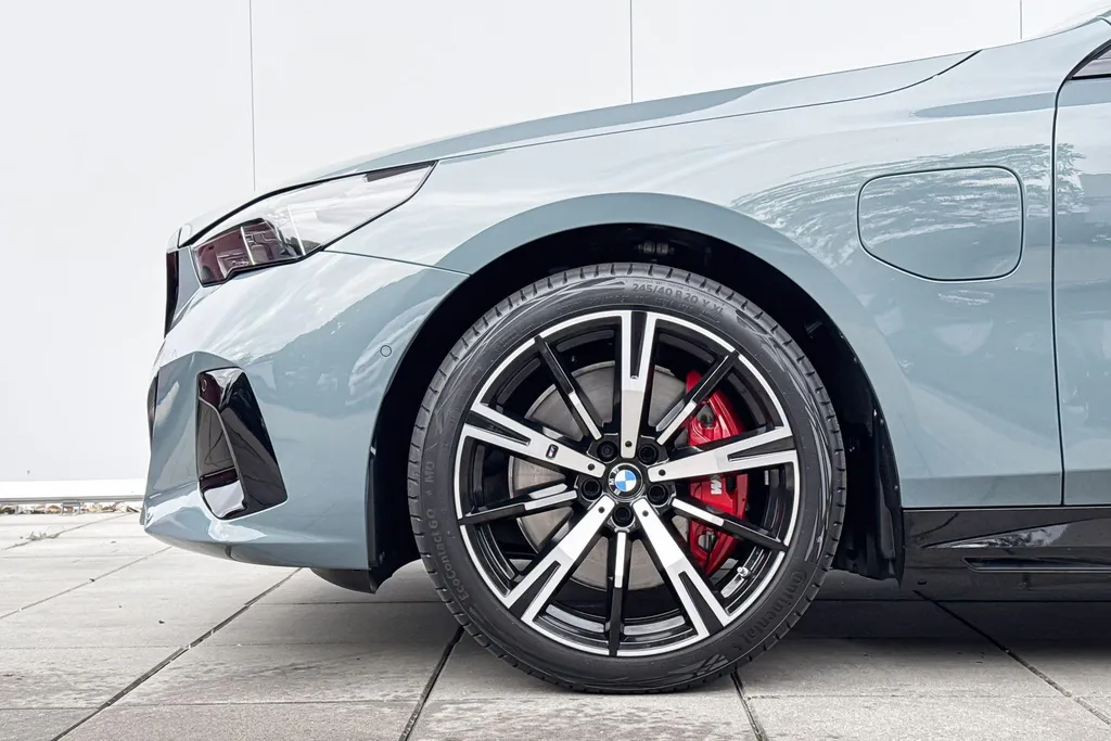 BMW 5 Serie Touring 550e xDrive M-Sport Pro