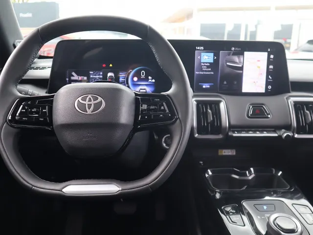 Toyota Urban Cruiser Executive 61 kWh