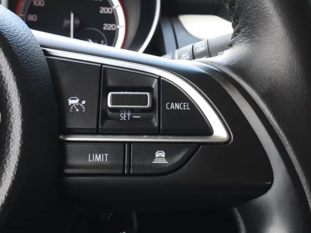 Suzuki Swift 1.2 Select Hybrid Adaptive Cruise | Carplay