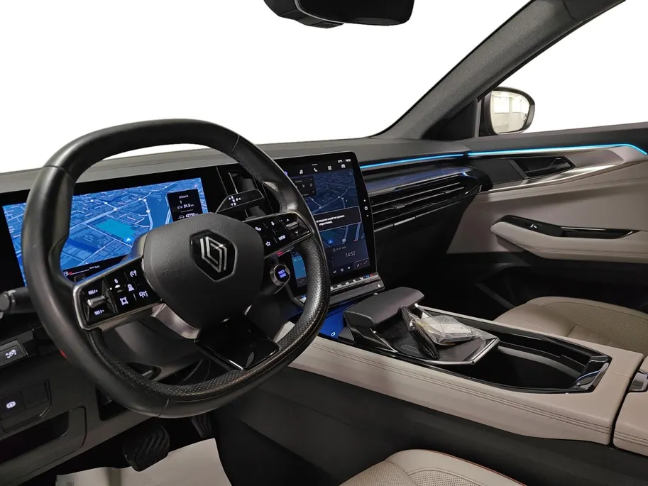 Renault Espace E-Tech full hybrid 200 iconic 7p. AUTOMAAT NAVI AIRCO 360CAMERA LEER EL. STOELEN STOEL+STUUR VERWARMING 4CONTROL ADVANCE DRIVESYSTEM ETC. DIKSTE UITVOERING DEALER ONDERHOUDEN