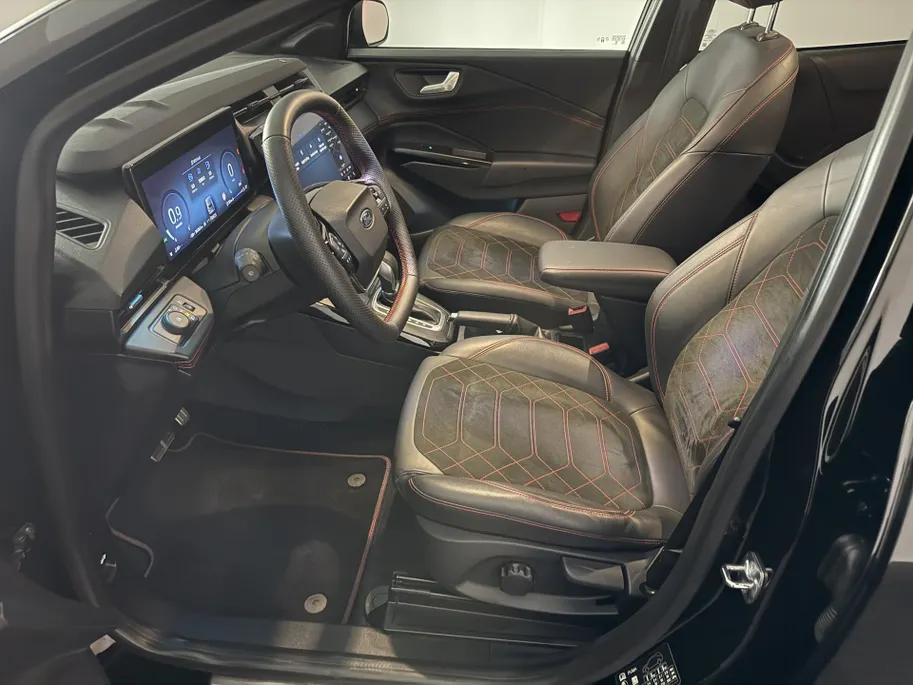 Ford Puma 1.0 EcoBoost Hybrid ST-Line X | Winterpack | All Season Banden | Draadloos Apple Carplay / Android Auto |
