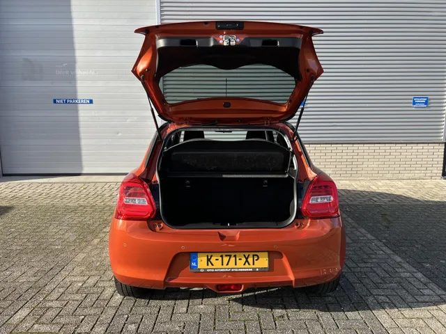 Suzuki Swift 1.2 Style Smart Hybrid | Apple Carplay & Android Auto | 16' Lichtmetalen Velgen | Climate Control | Navi