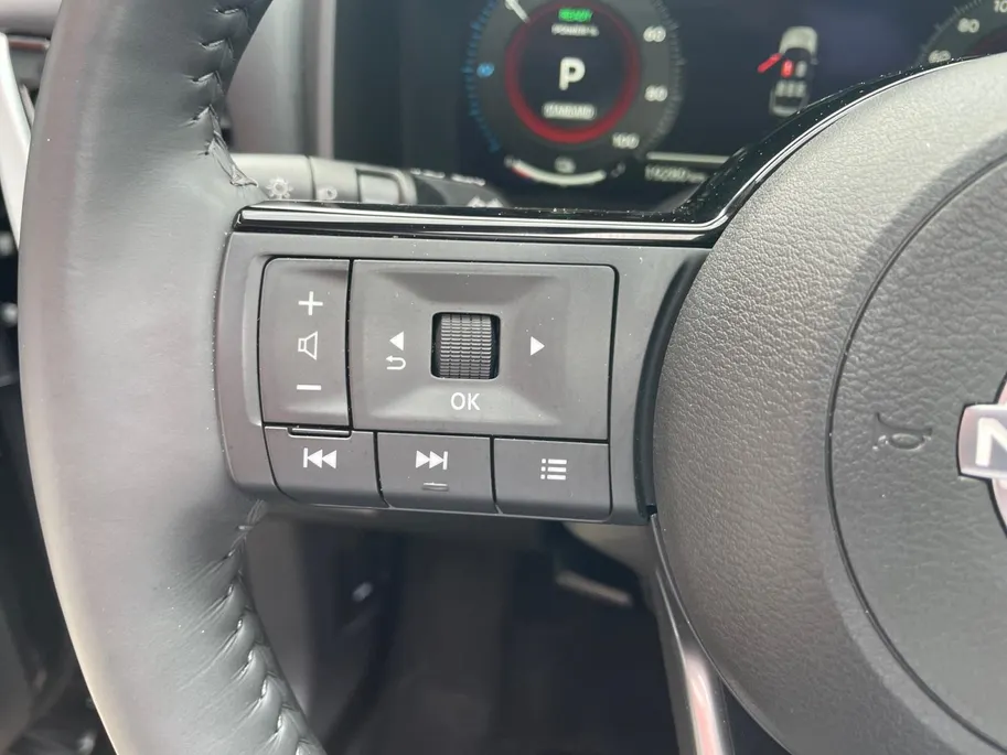 Nissan X-Trail Tekna | Navigatie | Schuif-/ Kanteldak | Stoelverwarming voor & achter | 360 camera | Apple Carplay/ Android Auto | Geheugenfunctie voorstoelen | Elektrische Kofferbak |
