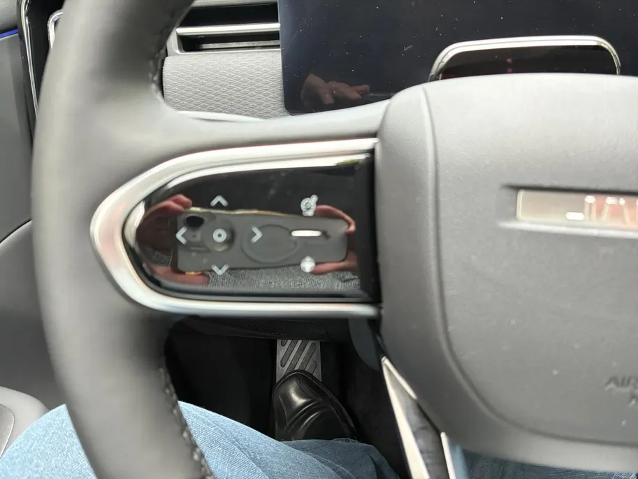 Jaecoo 7 1.5 GDI SHS-P Exclusive | Nieuw uit voorraad | 90 km elektrisch rijbereik | Stoelverwarming-/ventilatie | Panorama dak | Leder | 7 jaar Fabrieksgarantie