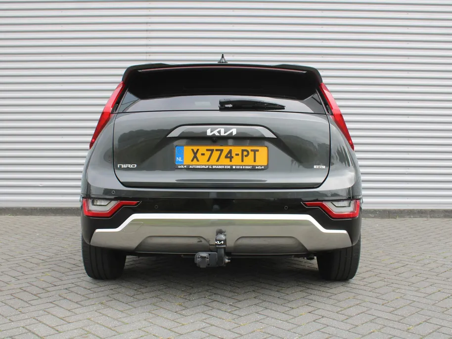 Kia Niro 1.6 GDi Hybrid DynamicPlusLine | Trekhaak | BTW Auto | Schuifdak | Stuur-/stoelverwarming | Cruise adapt. | Camera | Clima | Leer | HUD | LED | 16' LM |