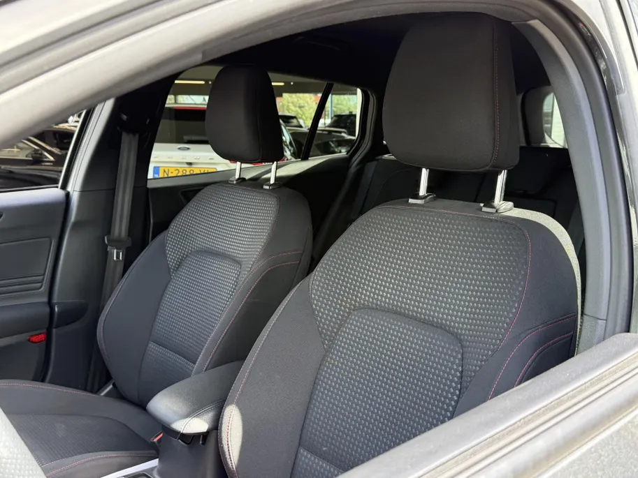 Ford Focus Wagon 1.0 EcoBoost Hybrid ST Line X Business