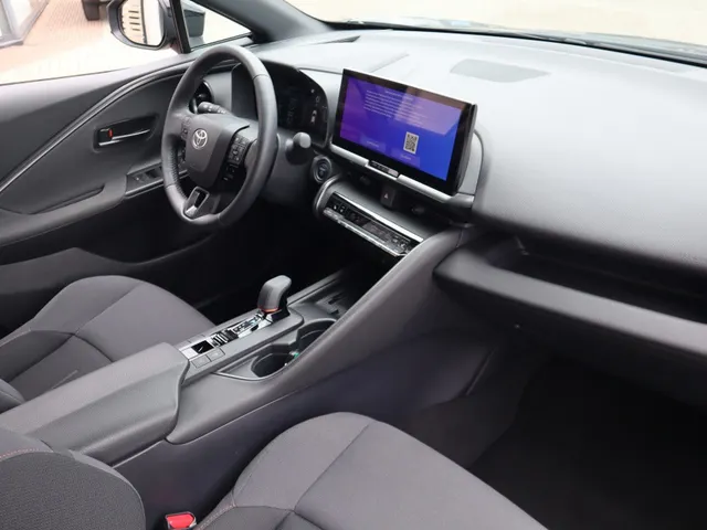 Toyota C-HR 2.0 PHEV 220 First Edition | Trekhaak | Stuur en stoelverwarming VERKOCHT