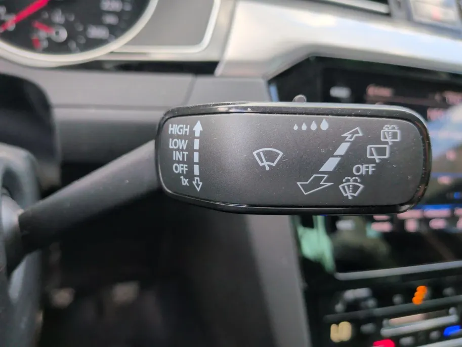 Volkswagen Passat Variant 1.4 TSI PHEV GTE Business | Top staat! | Trekhaak | Clima | NU Rijklaarprijs! Incl.12 Maanden, APK, Onderhoudsbeurt etc! Premiumpakket gratis!