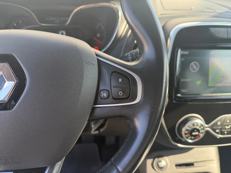 Renault Captur 1.3 TCe Intens | Trekhaak | Navigatie | Bluetooth | Cruise & Climate Control | Parkeersensoren | Camera | Onderhoudshistorie | 12 Maanden BOVAG Garantie