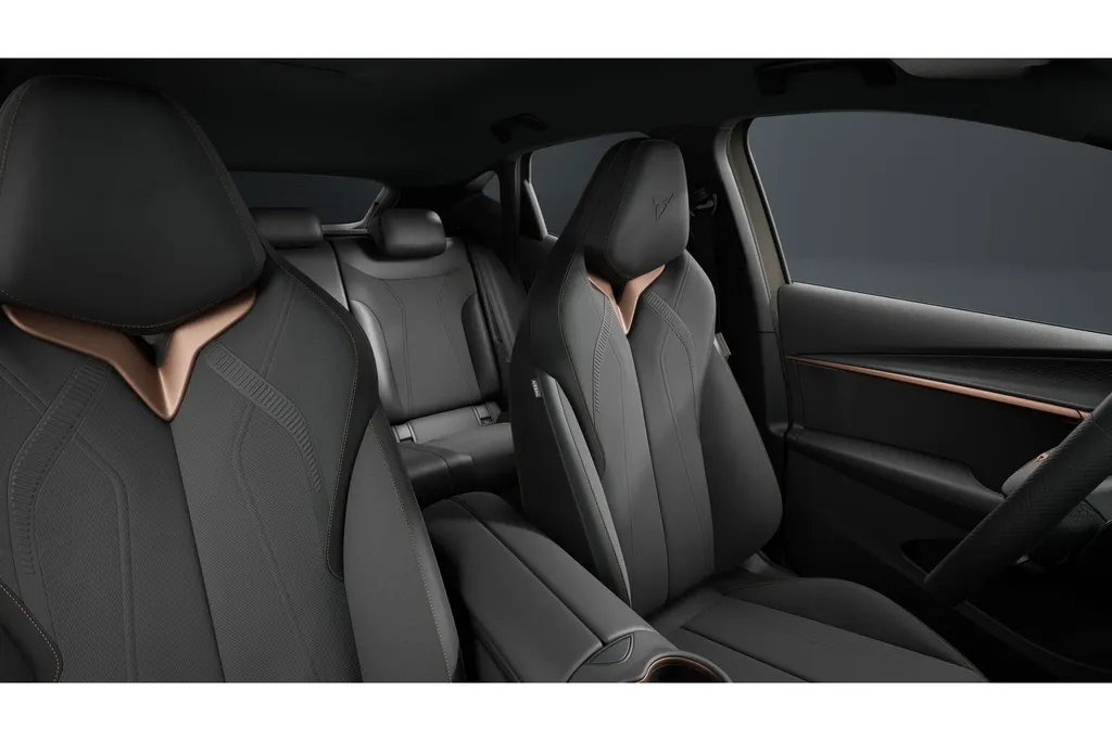 CUPRA Tavascan Business | Achteruitrijcamera | Digitaal instrumentenpaneel (Virtual Cockpit) | Draadloze Apple CarPlay™, Android Auto™