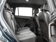 Volkswagen Tiguan 1.4 TSI eHybrid 245pk DSG R-Line Business · Camera · Dodehoeksensor · Stuur- & Stoelverwarming · Matrix LED · Keyless · 19'Velgen ·