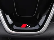 Audi Q5 2.0TFSIe-hybrid 270kW/367PK quattro S Line · Trekhaak · Leder · Camera · Apple/Android Car Play · Drive select · Garantie t/m 25-02-2028