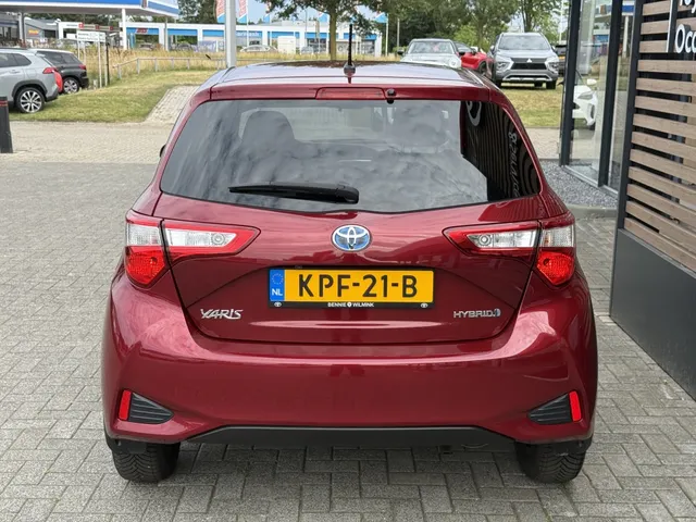 Toyota Yaris 1.5 Hybrid Dynamic | All Seasons | Stoelverwarming