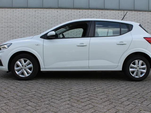 Dacia Sandero 1.0 TCe 100 PK ECO-G Expression | Trekhaak | Parkeersensoren achter | Apple car Play | Lage km stand |