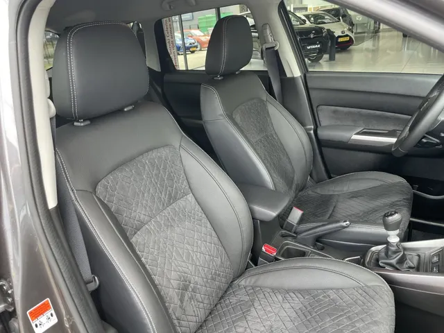 Suzuki Vitara 1.4 B.jet Style Smart Hybrid | Blindspot | Parkeersensoren