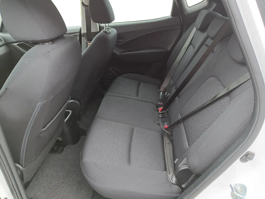 Hyundai ix20 1.4i Go! | Navigatie | Parkeercamera | Airco |