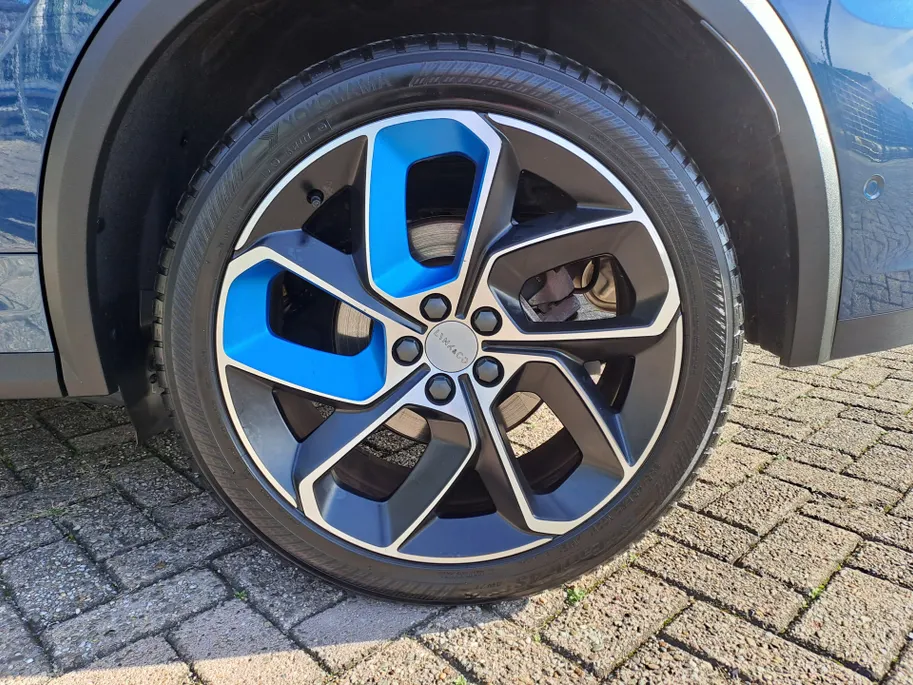 Lynk & Co 01 1.5 PHEV | SOH 97,3% | Automaat | Camera | Navigatie | Climate Control | Trekhaak afneembaar | Apple Carplay/Android Auto | DAB | Keyless entry | Keyless start | Stoel verw.