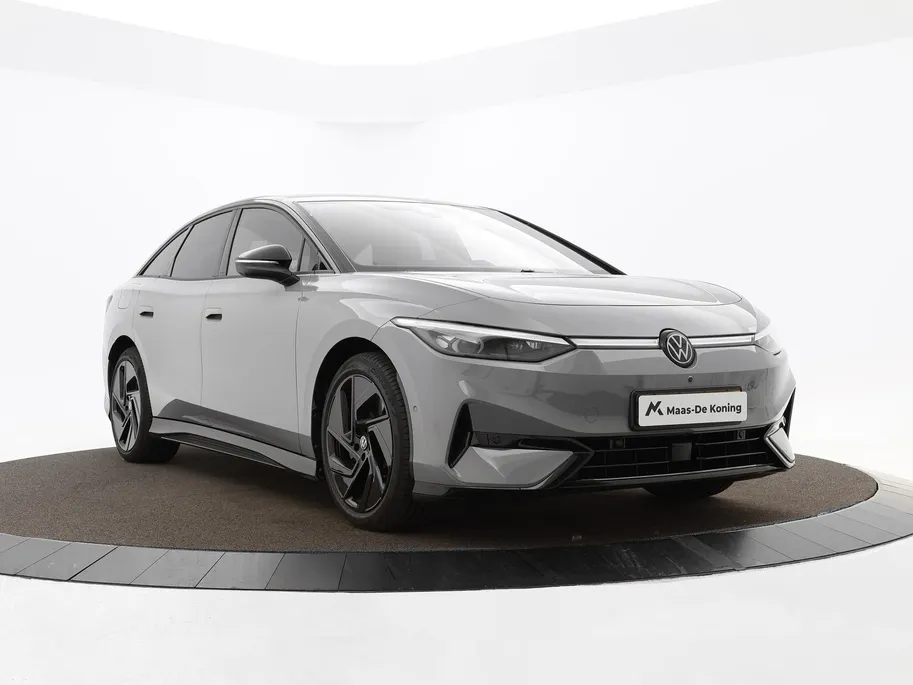 Volkswagen ID.7 Pro Limited Edition 77 kWh accu 286 pk · Achteruitrijcamera · Draadloze telefoonverbinding · LEDER INTERIEUR -