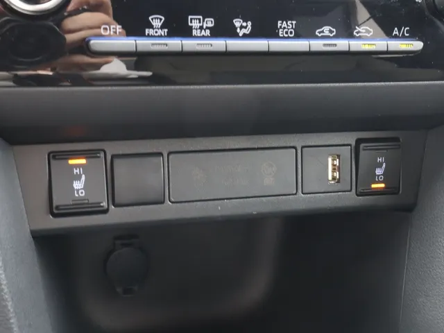 Toyota Yaris Cross 1.5 Hybrid Explore | Stoelverwarming | Parkeersensoren | Carplay