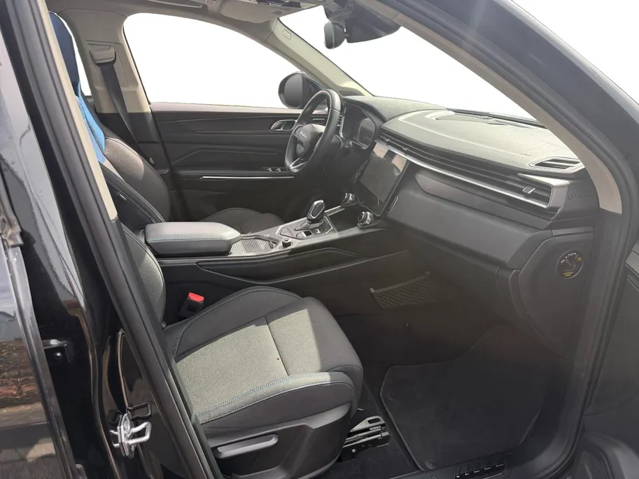Lynk & Co 01 1.5 | Automaat | Panorama Dak | 360* Camera | Stoelverwarming | Apple Carplay/Android Auto | DAB | Climate Control | Cruise Control | Navigatie