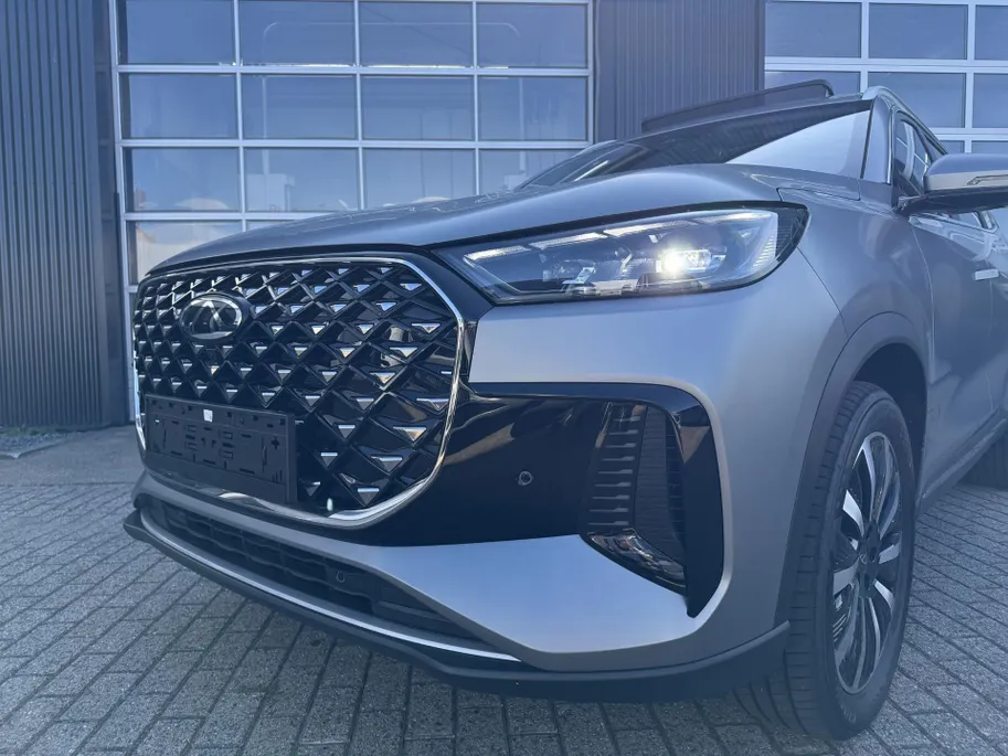 Chery Tiggo 8 Unique PHEV 7 persoons | Panoramadak | Stoelverwarming en koeling | 360 graden camera | 7 jaar garantie