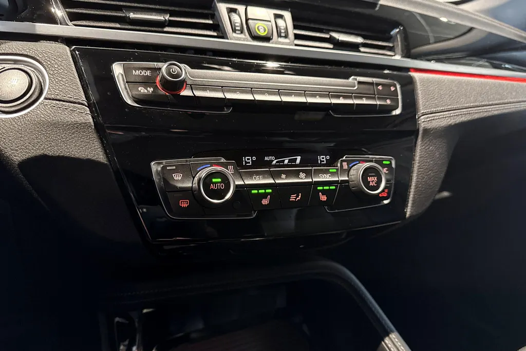 BMW X1 sDrive20i Business Edition Plus