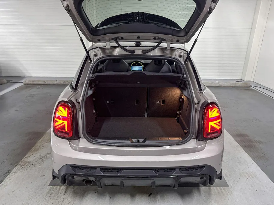 MINI Cooper 5-deurs Cooper John Cooper Works
