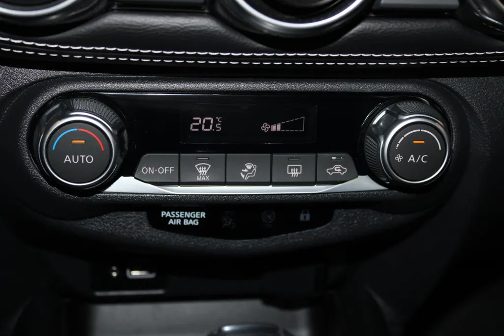 Nissan Juke 1.6 Hybrid N-Connecta | Navigatie | Achteruitrij camera | Parkeersensoren achter | Apple carplay & Android auto | Automaat | Keyless entry | LM wielen |