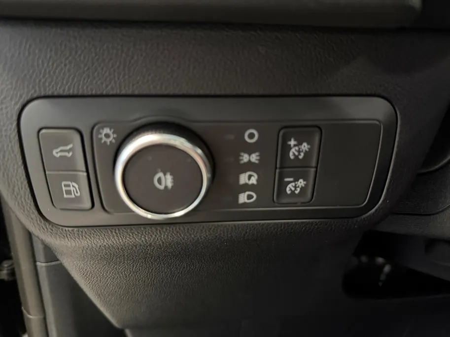 Ford Kuga 2.5 PHEV ST-Line X | NL Auto | Electr. Trekhaak | Head Up Display | Panorama Dak | Winterpack | Technology Pack | Matrix Led Koplampen | B&O Audio | 19 Inch LM Velgen |