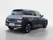Suzuki Swift 1.2 Style Smart Hybrid | 10 jaar Fabrieksgarantie! | All-season banden | Navigatie | Achteruitrijcamera | Adapt. Cruise Control |