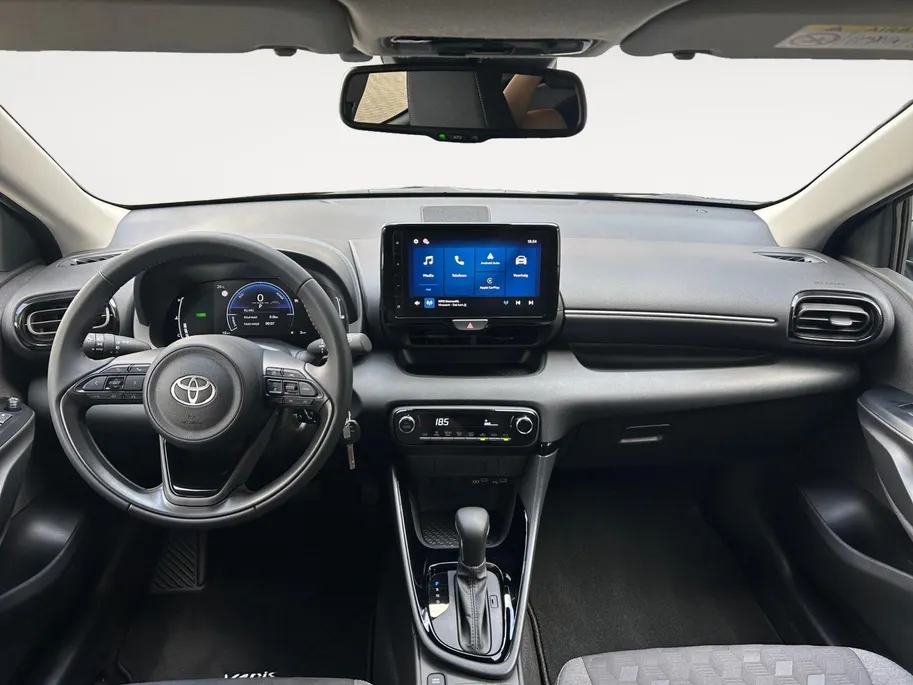 Toyota Yaris 1.5 Hybrid Dynamic | Nieuw |  Apple Carplay/Android Auto | hill hold functie | airco (automatisch) | achteruitrijcamera | buitenspiegels verwarmbaar |