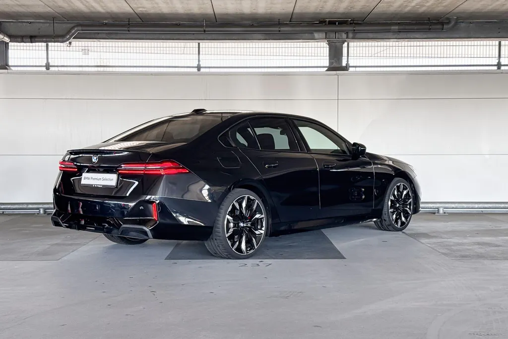 BMW 5 Serie Sedan 520i M-Sport Pro