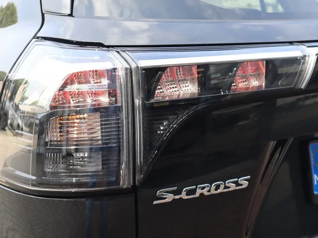 Suzuki S-Cross 1.4 Boosterjet Style Automaat | Pano dak | Carplay | 360 camera