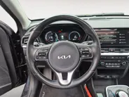 Kia e-Niro DynamicPlusLine 64 kWh | Airco | Navi | Camera | Privacy Glass | Trekhaak | Stoelverwarming | Stuurverwarming