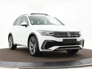 Volkswagen Tiguan 1.4 TSI 245pk DSG eHybrid R-Line Business · Panoramadak · 360 Camera · Wegklapbare Trekhaak · Stoelverwarming · Matrix LED · Head-Up · 19'' Inch ·