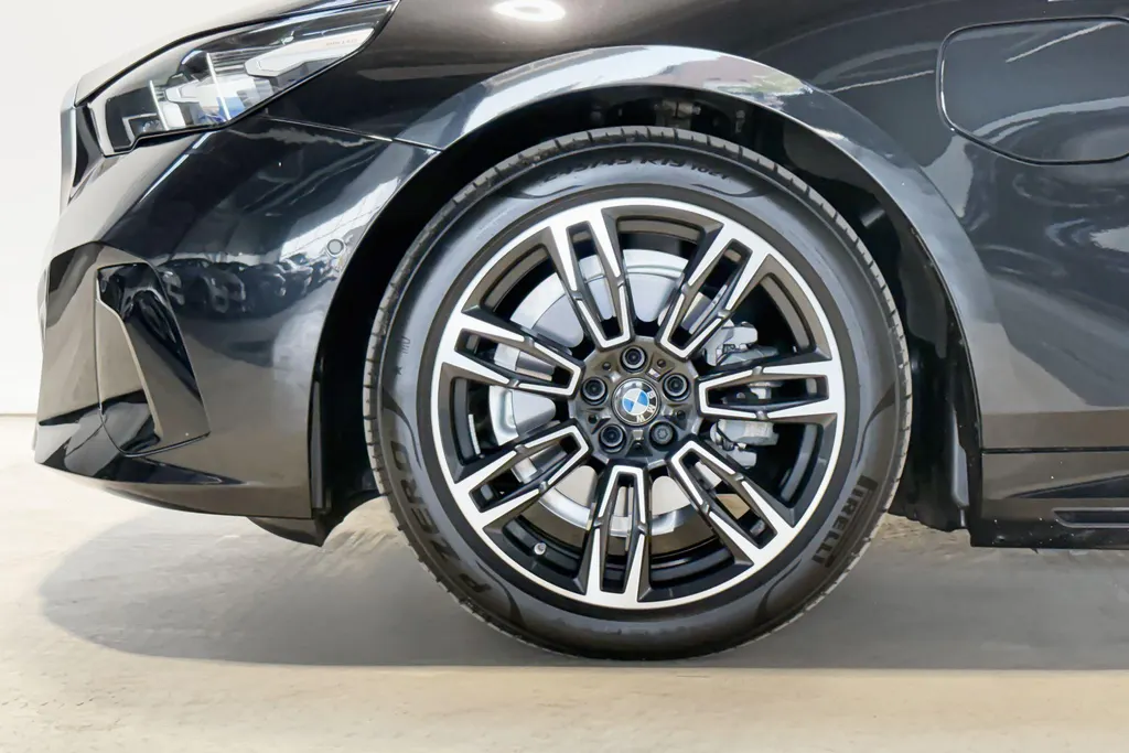 BMW 5 Serie Touring 530e Innovation Pack M Sportpakket