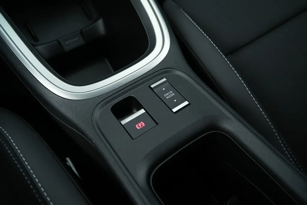 Jeep Avenger Summit 54kWh | Pano | Infotainment | Winter | Camera | 18'