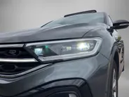 Volkswagen T-Roc 1.5TSI/150PK R-Line Business+ · Panoramadak · Trekhaak · Camera · Apple/Android Car Play · Navigatie · Stoelverwarming · Garantie t/m 09-10-2027 of 100000km.