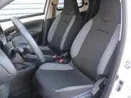 Toyota Aygo X 1.0 VVT-i S-CVT first | Camera | Android Auto/Apple Carplay | Cruise | Clima | Automaat | 17' LM |